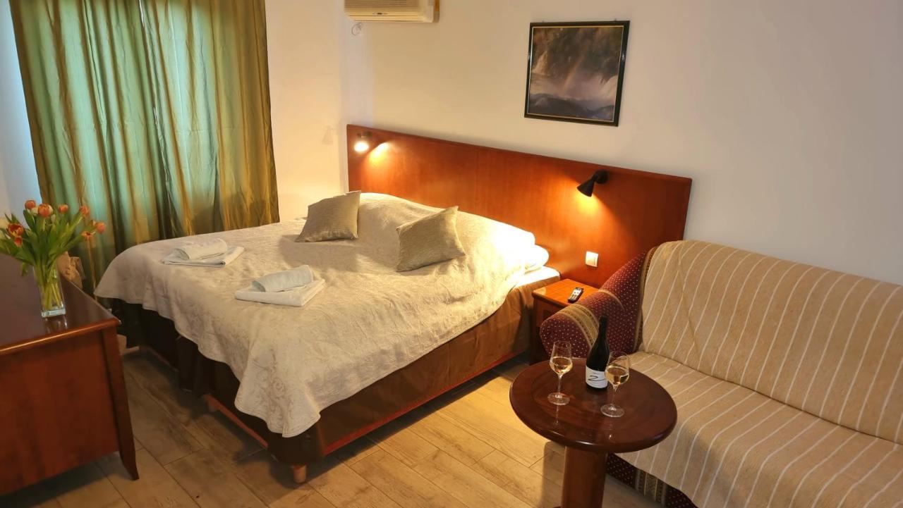 Visovac Rooms And Breakfast Skradin Zewnętrze zdjęcie