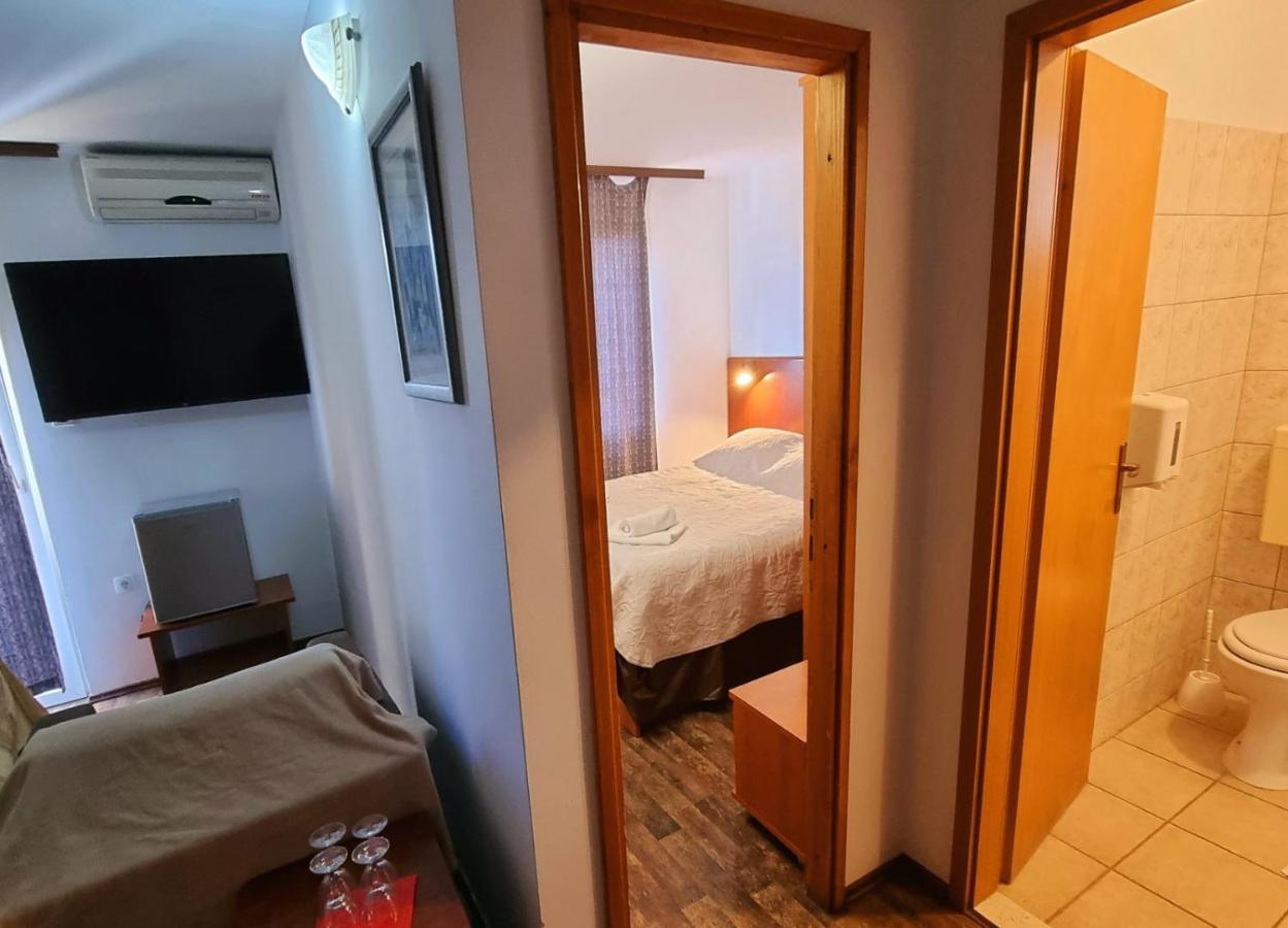 Visovac Rooms And Breakfast Skradin Zewnętrze zdjęcie