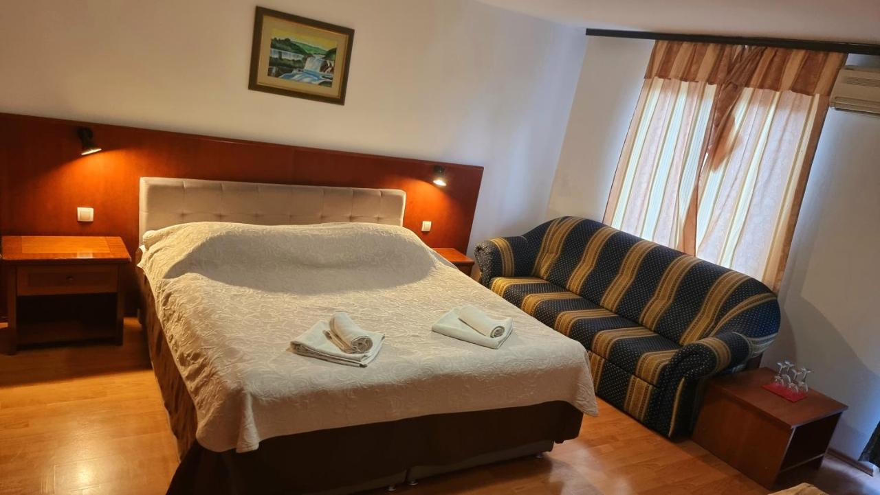 Visovac Rooms And Breakfast Skradin Zewnętrze zdjęcie